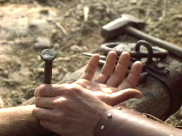 hand-crucifixion-605